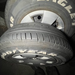 195/80r15 107/105L LTgood year ノーマルタイヤとハイエース純正ホイール4本の画像