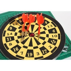 ダーツ　ダーツボード　壁掛け　矢3本の画像