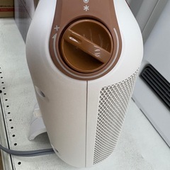 【ドリーム川西店限定】☆ジモティー見たよ割引☆ デロンギ セラミックファンヒーター カプスラー HFX30C11-IW  クリーニング済み 【99560000034086】の画像