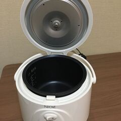 炊飯器　ネオーブ　3合炊きの画像