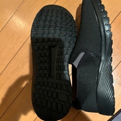 新品軽量ブラックシューズの画像