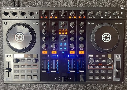 DJギア TRAKTOR KONTROL S4