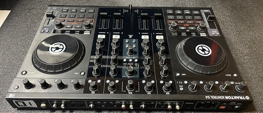 TRAKTOR KONTROL S4 
