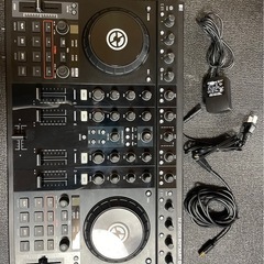TRAKTOR KONTROL S4 の画像