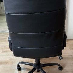 オフィスチェアの画像