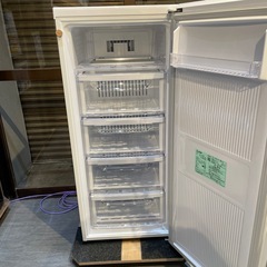 配達可【三菱】ファン式冷凍庫 121L★2025年製 クリーニング済み/→6ヶ月保証付き【管理番号1121】橋の画像