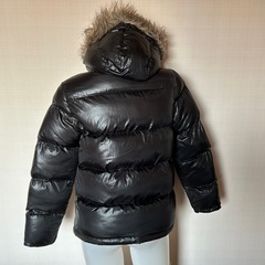 CINEMA レディース　ダウンジャケット　ファーのフード付きの画像