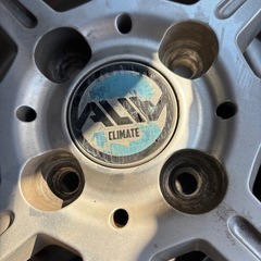 （決まりました）スタッドレスタイヤ　4本セット　バリ山　　ブリザックの画像