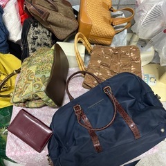 レディースバッグ20点以上、コーチ、ヴィトンありの画像