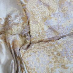 羽毛布団　ダウン　日本製　シングル　刺繍生地ゴールド系の画像