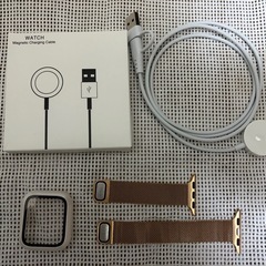 Apple Watch　アップルウォッチ　SEシルバー 　第1世代　GPSモデル　40㎜　本体　おまけ付きの画像