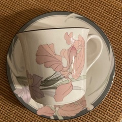 ノリタケのカップ＆ソーサー。ニューディケイドカフ エ・デュ・ソワール （New Decade Café du Soir), , X は「9091」ですの画像