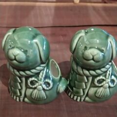 狛犬？陶器製土佐犬ペアの画像