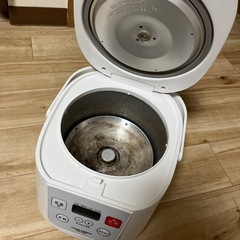 炊飯器3合の画像