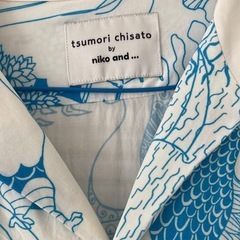 ニコアンド　ツモリチサトシャツ
の画像