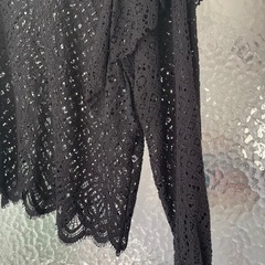 ZARAブラウスの画像