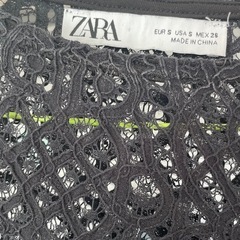 ZARAブラウスの画像