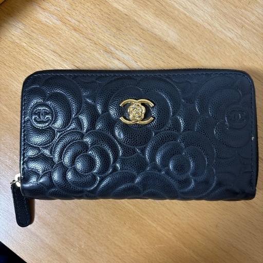 (中古) 限定品 chanel シャネル カメリア エンボス ココマーク ラウンドファスナー ミドル長財布