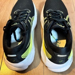 アシックス　ランニングシューズ　の画像