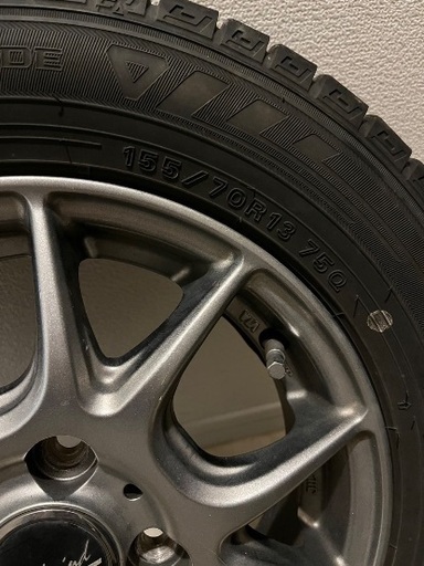 ダンロップスタッドレスタイヤ　155/70/R13