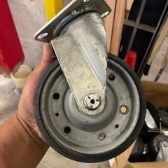 キャスター大きいサイズの画像