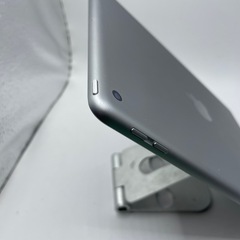 極美品 Apple iPad 第6世代 128GB スペースグレイ wifiモデル #mon251の画像