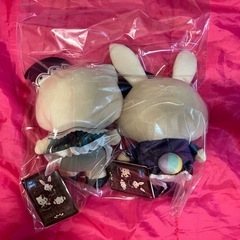 キティとウサギのぬいぐるみの画像