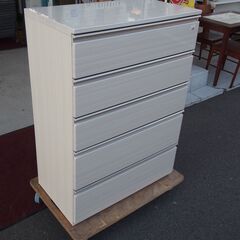ニトリ　チェスト　ハイチェスト   白  幅80cm　高さ130cm　エキスパート藤沢辻堂店の画像