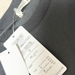 新品未使用　裏起毛トレーナー100㎝の画像