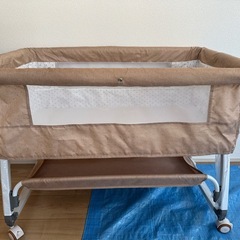 Oqhvup ベビーベッドの画像