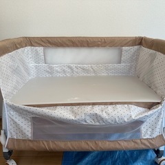 Oqhvup ベビーベッドの画像