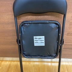 折り畳みパイプ椅子(黒)三脚セットの画像