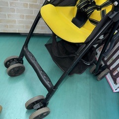 アップリカ　マジカルエアープラス　ベビーカー　軽量バギー　B型　コンパクトの画像