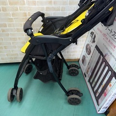 アップリカ　マジカルエアープラス　ベビーカー　軽量バギー　B型　コンパクトの画像
