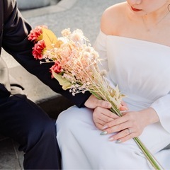 白ドレスの画像