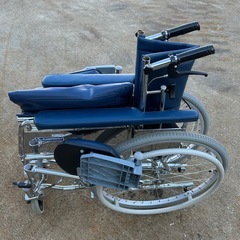 折りたたみ式 自走式カワムラ リクライニング 介助用 車椅子 車いすの画像