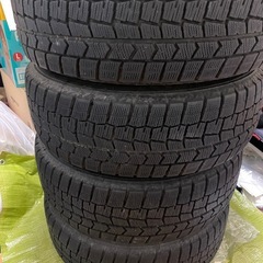 ダンロップ★スタッドレスタイヤ★アルミホイール付き★195/65R/15★セレナ★ノア★ヴォクシー他の画像