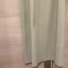 プリーツスカートの画像