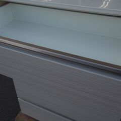 中古美品!   5段チェスト　チェスト　幅80cm　　高さ130cm  　白　エナメル　エキスパート藤沢辻堂店の画像