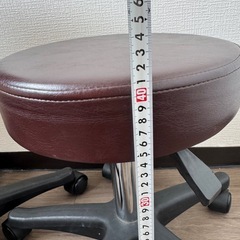 24日月曜まで代理出品/スツールの画像