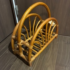 マガジンラック　ラタンの画像