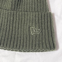 ニューエラのニット帽の画像