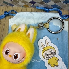 正規品　ラブブ　イニシャル　【Ｐ】キーホルダー　黄色の画像