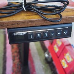 中古美品!  リモートワーク  電動昇降デスク  デスク  幅100cm  エキスパート藤沢辻堂店の画像