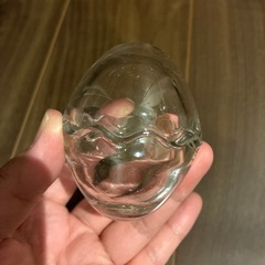 たまごの殻　ガラスの画像