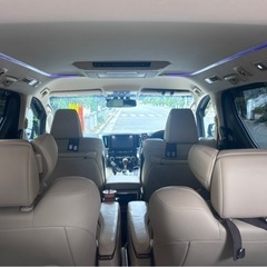 アルファードハイブリッド エグゼクティブラウンジの画像