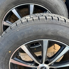 スタッドレスタイヤ　ハリアー　225/65R17 102Qの画像