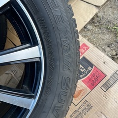 スタッドレスタイヤ　ハリアー　225/65R17 102Qの画像