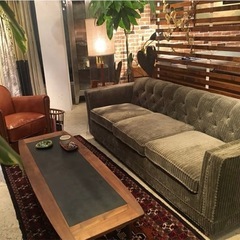 ACME Furniture LAKEWOOD SOFA カーキ 3人掛けの画像
