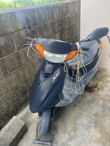 ヤマハ4スート　ジョグ　放置車両